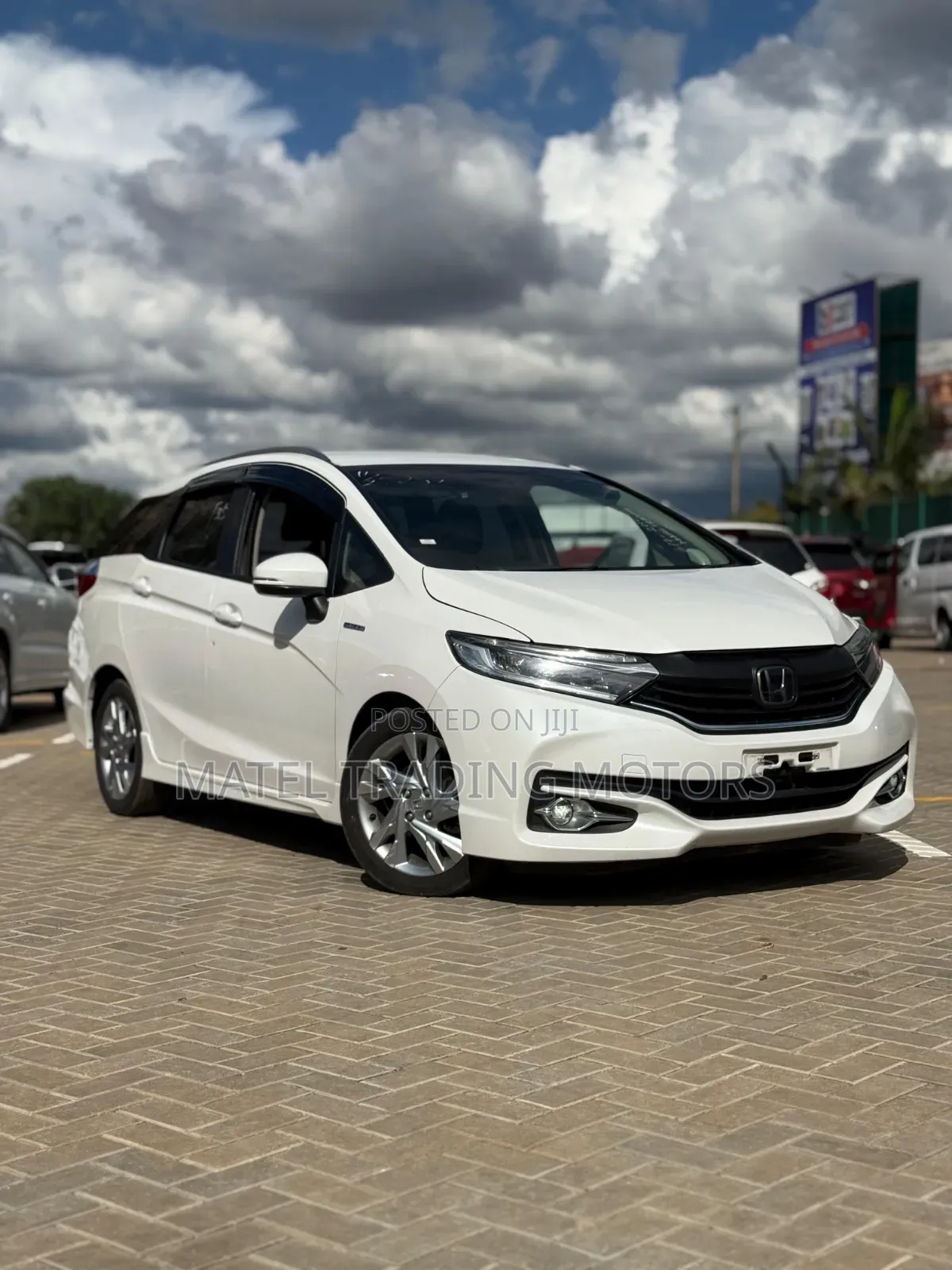 Honda Shuttle 1.5 Hybrid 2WD 2019 White