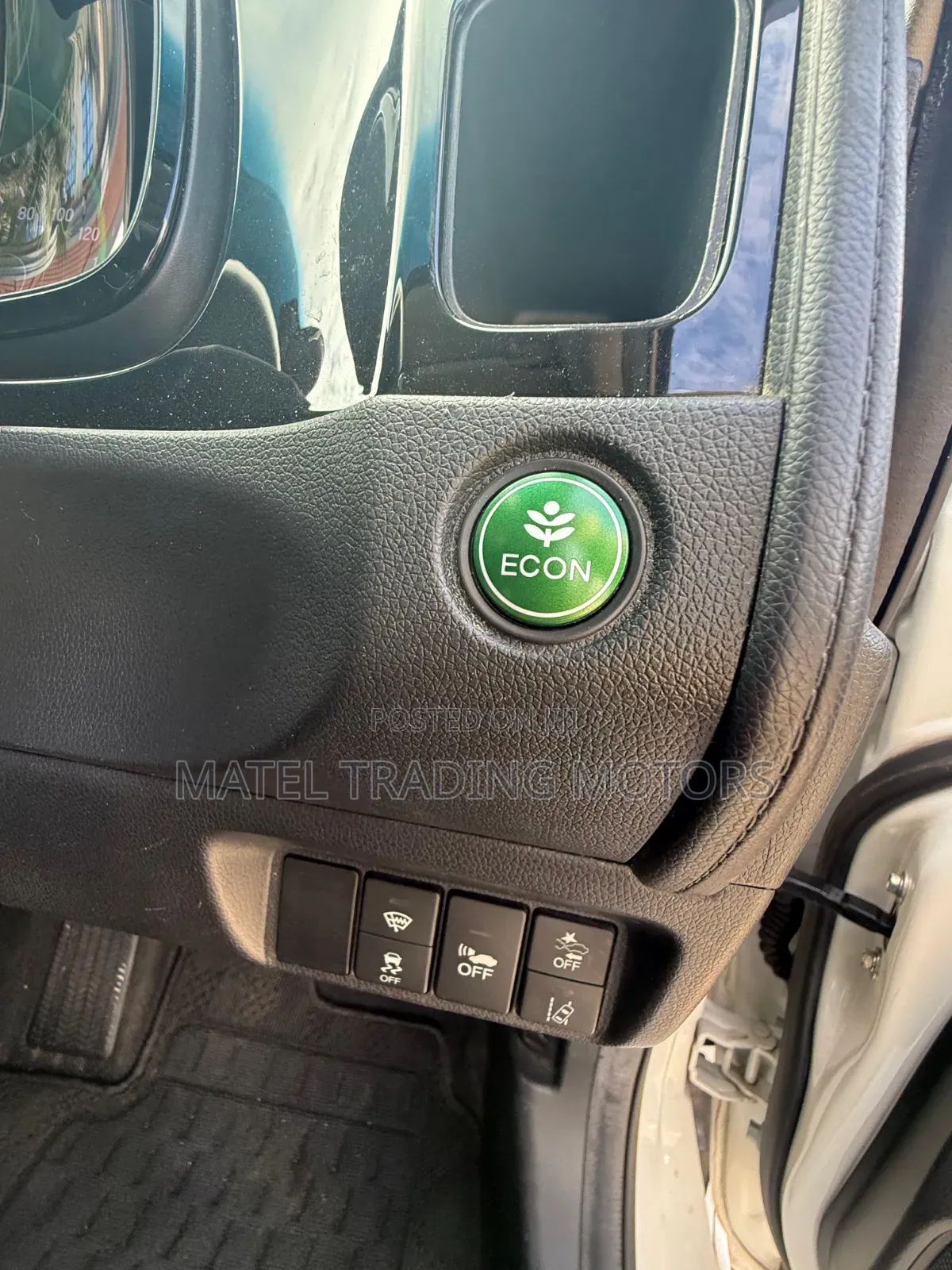 Honda Shuttle 1.5 Hybrid 2WD 2019 White