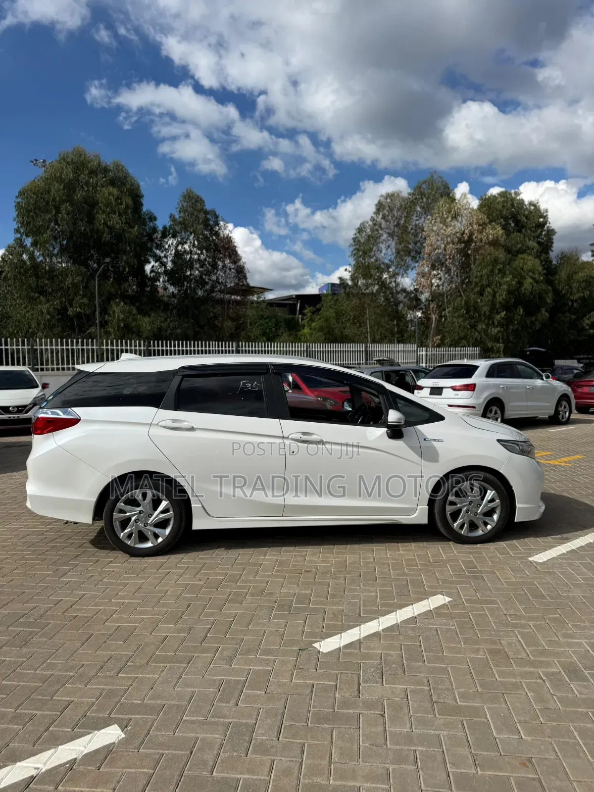 Honda Shuttle 1.5 Hybrid 2WD 2019 White