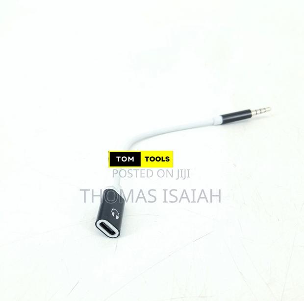 Usb Type C to 3.5mm TRRS Adapter Cable