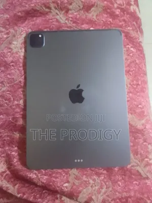 Apple iPad Pro 11 (2020) 128 GB Gray