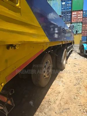 Clean Axor Mp3 8wheeler With 7 Ton Crane