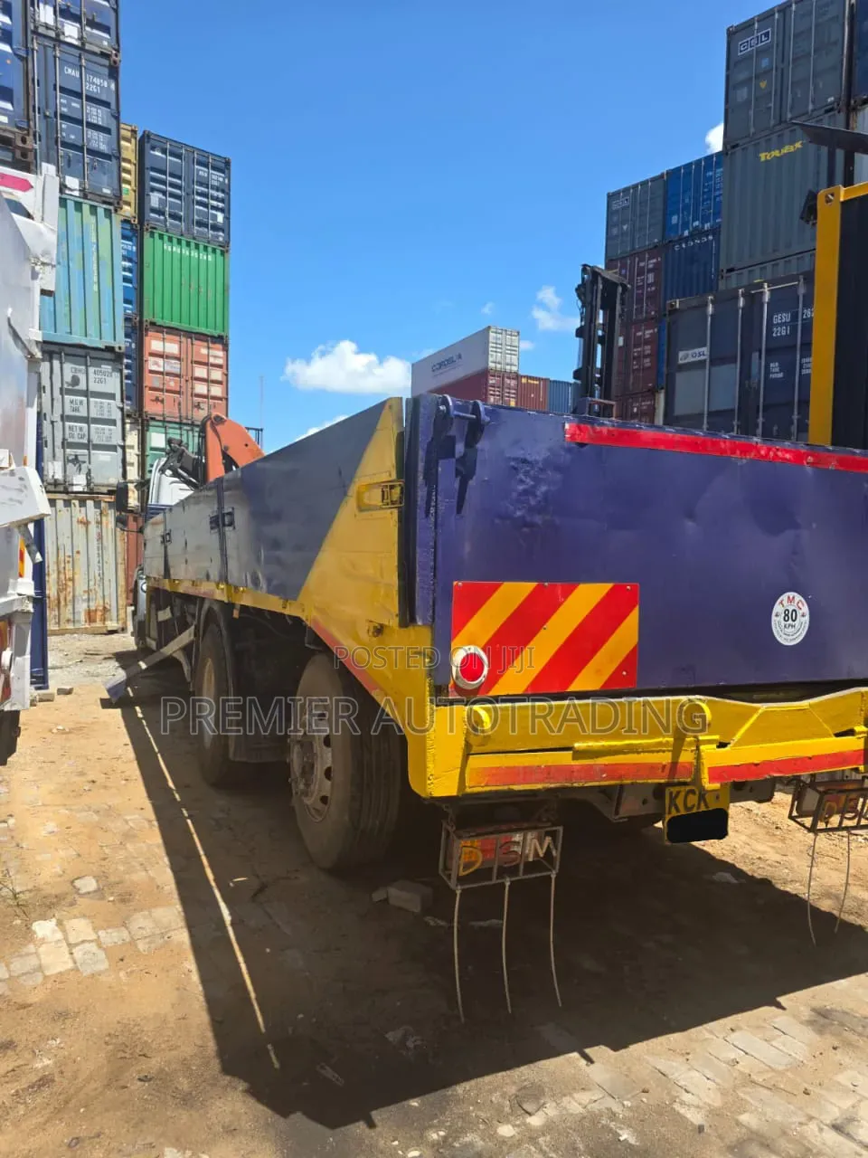 Clean Axor Mp3 8wheeler With 7 Ton Crane
