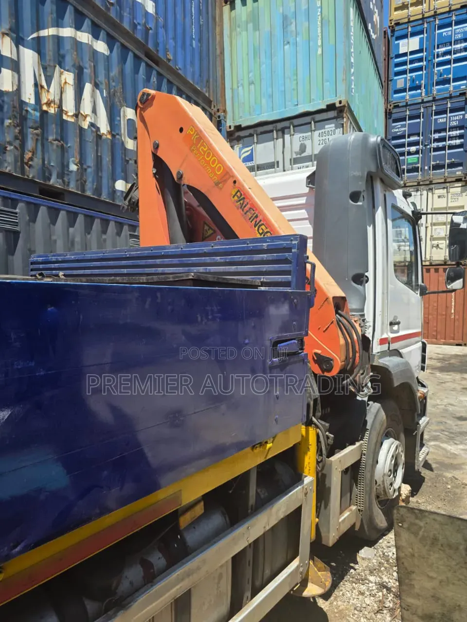 Clean Axor Mp3 8wheeler With 7 Ton Crane