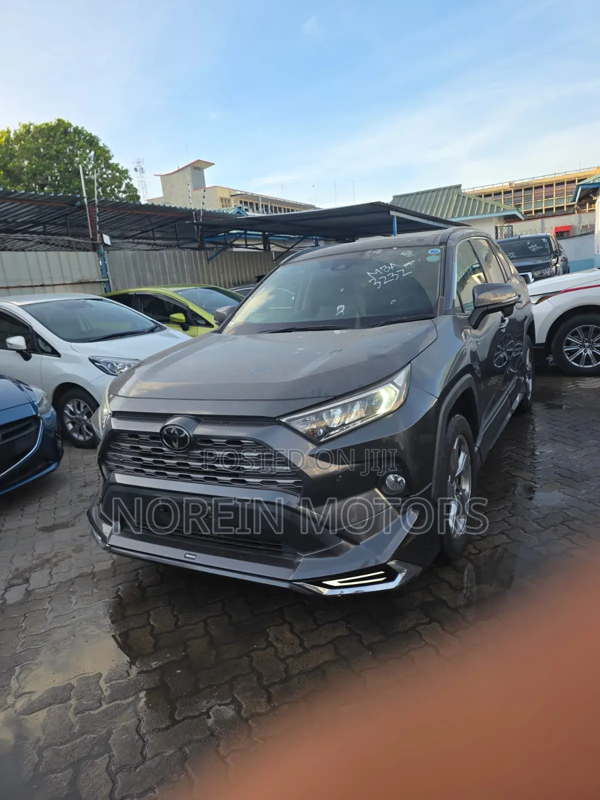 Toyota RAV4 2021 Gray