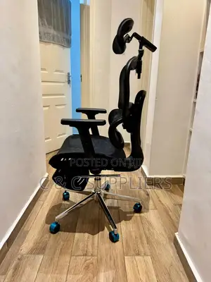 Orthopedic Office Seat With Footrest