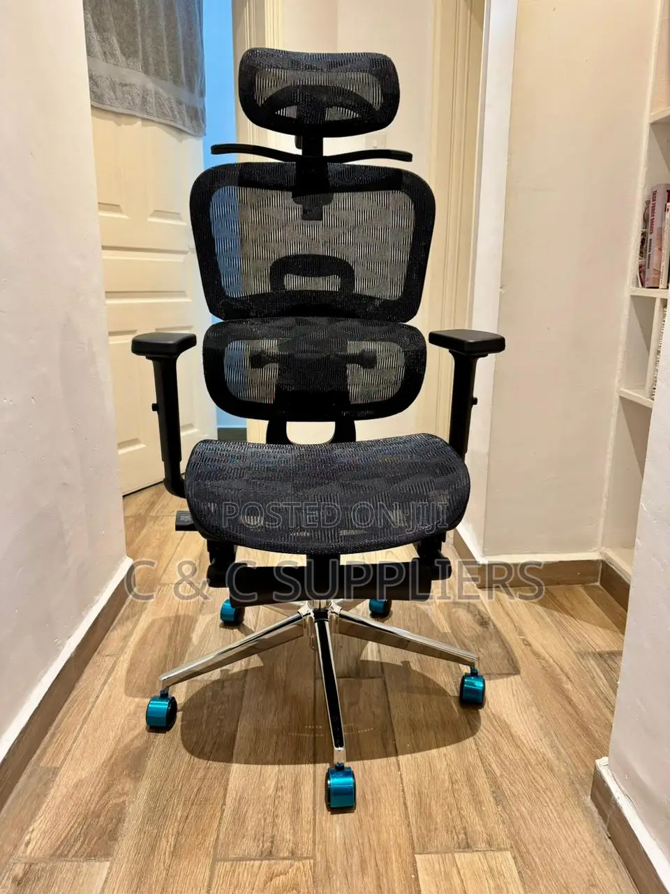 Orthopedic Office Seat With Footrest