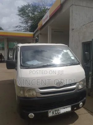 Toyota HiAce 2008 White