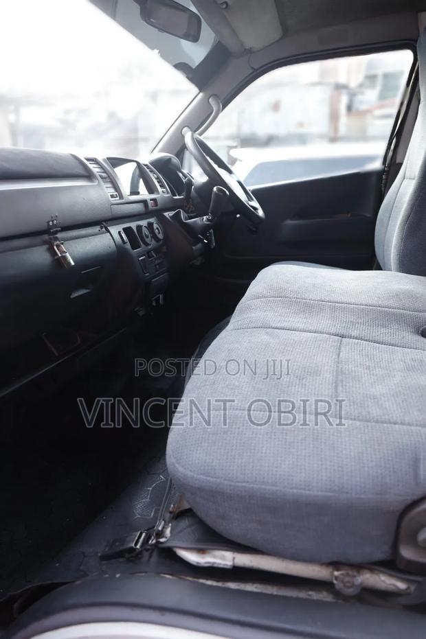 Toyota HiAce 2008 White - thumbnail 4