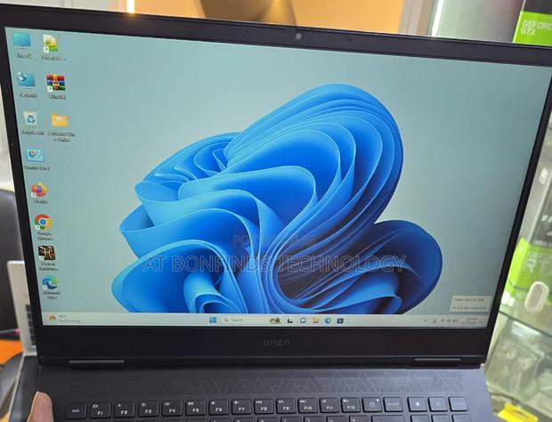 Laptop HP Omen 16 32GB Intel Core i7 SSD 512GB - thumbnail 3