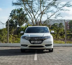 Honda Vezel 2017 White
