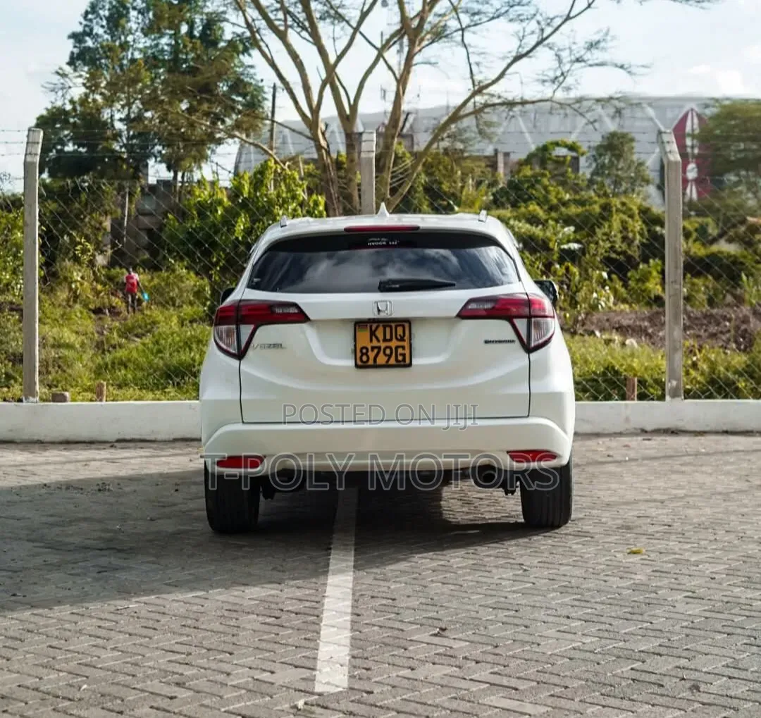 Honda Vezel 2017 White