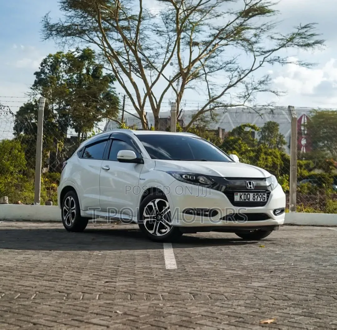 Honda Vezel 2017 White
