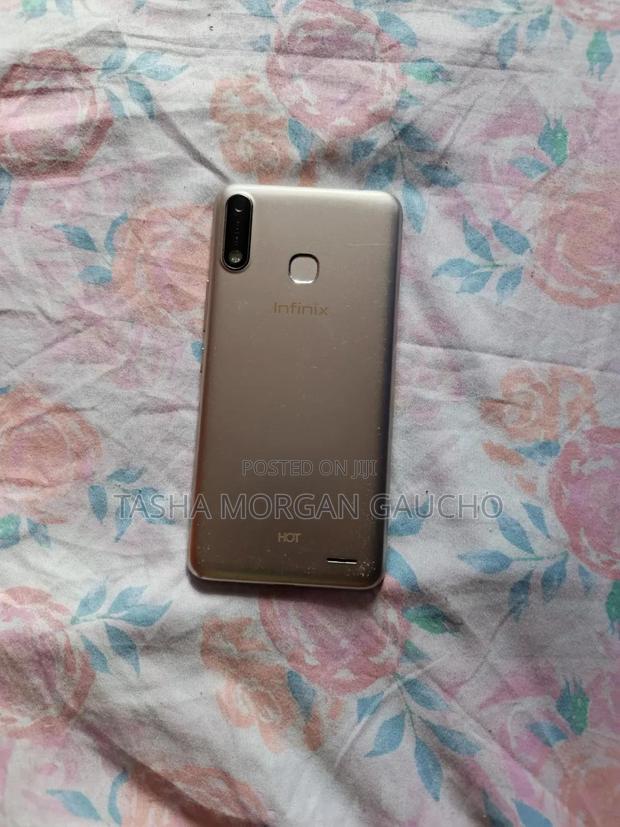 Infinix Hot 7 Pro 64 GB Gold - thumbnail 2