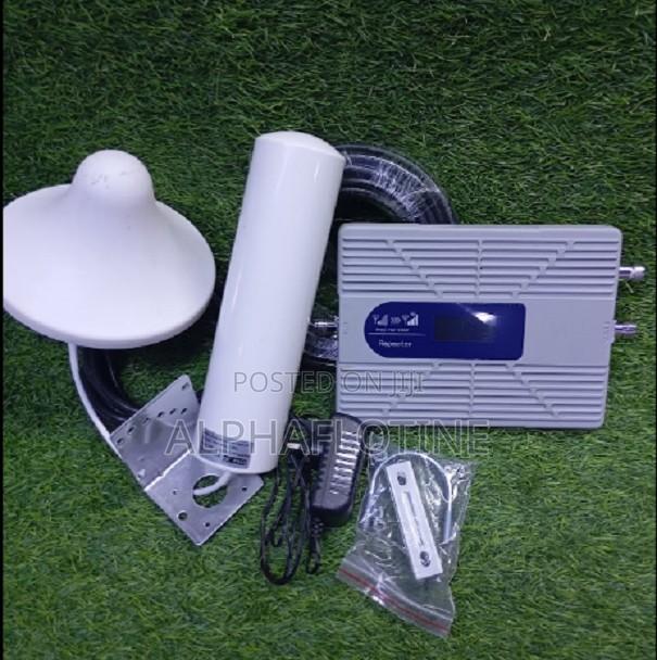 5g-Dual Quad-Band Amplifier for Maximum Compatibility 4frequency Bands - main view