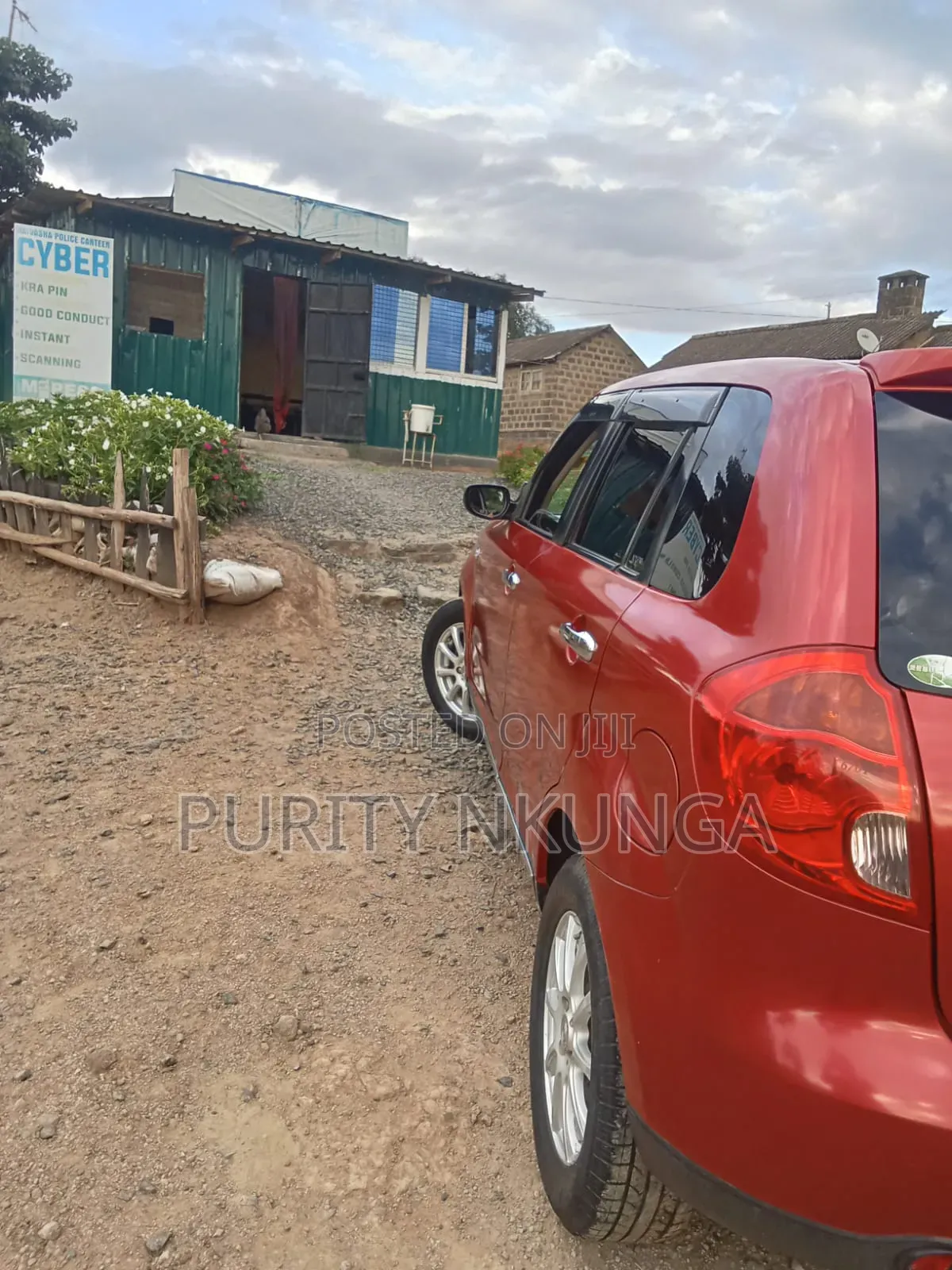 Mazda Verisa 2012 Red