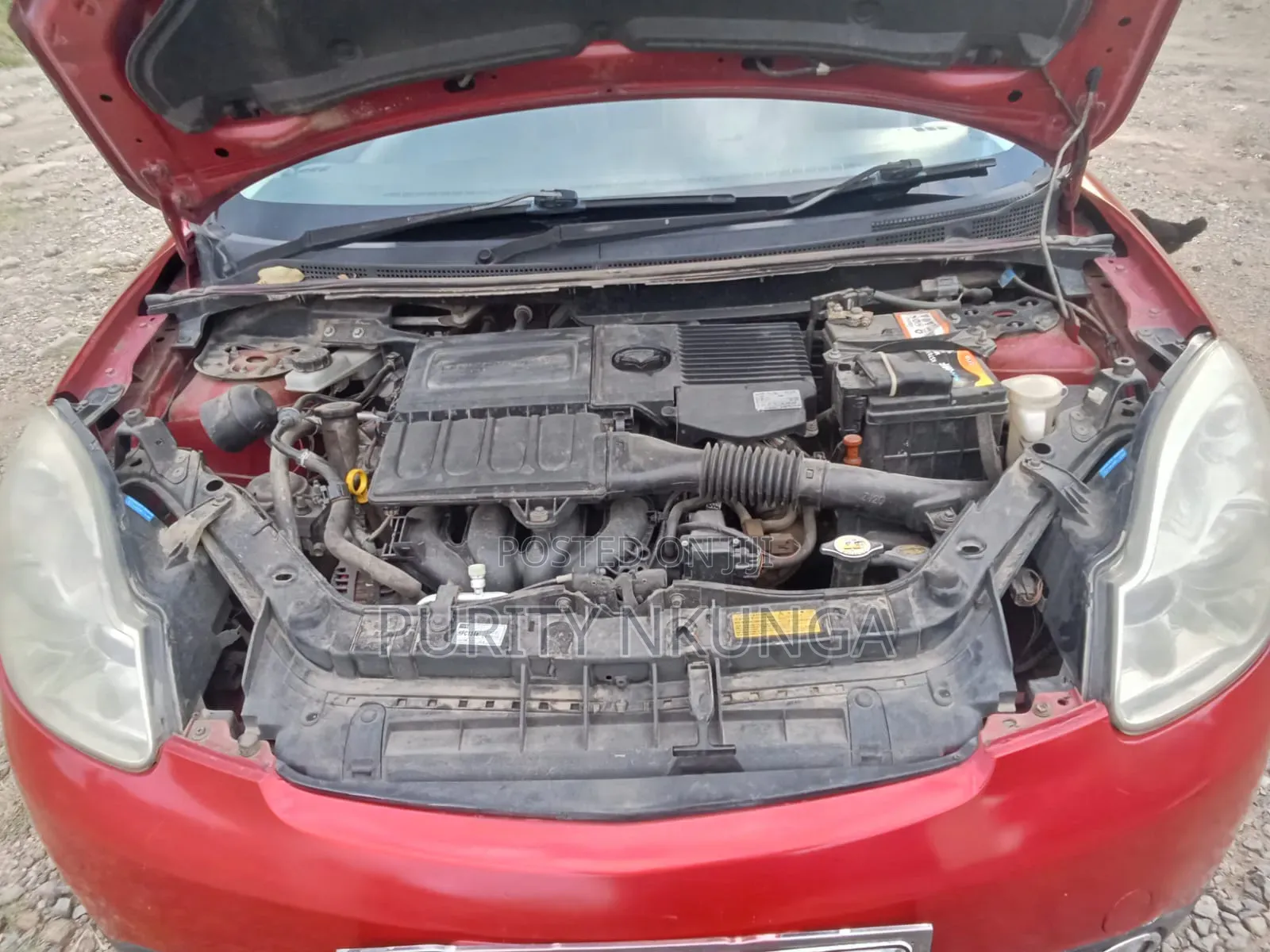 Mazda Verisa 2012 Red