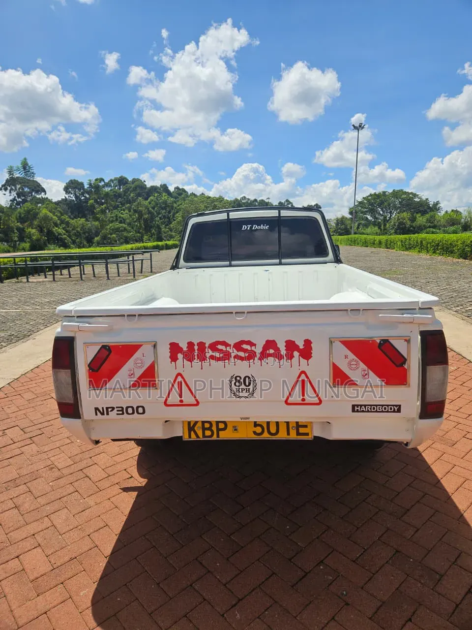 Nissan Hardbody 2013 White