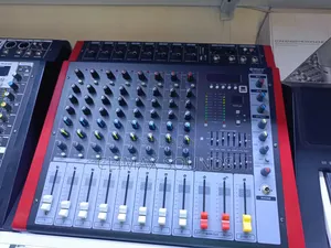 Powere Mixer 8 Channels