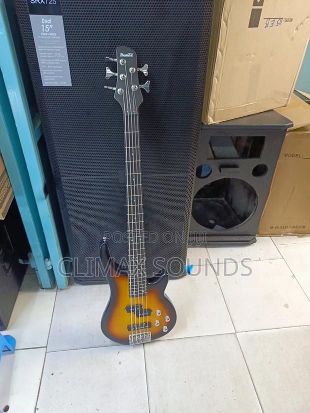 Bass Guita Ibanez 5 Strings