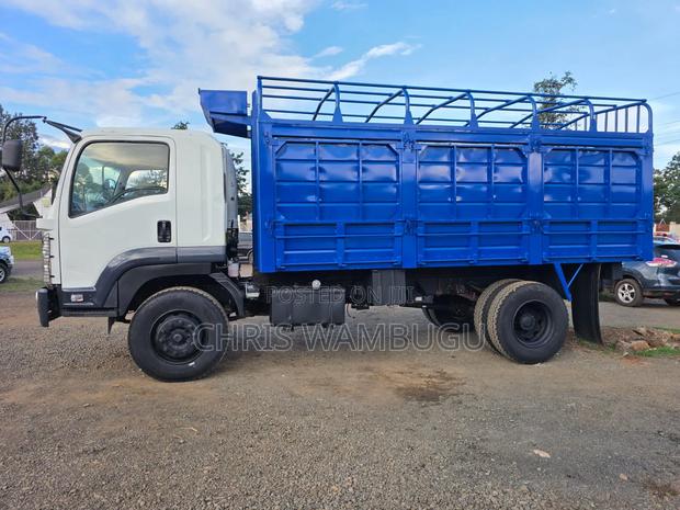 2022 Isuzu FVR 90 - thumbnail 6