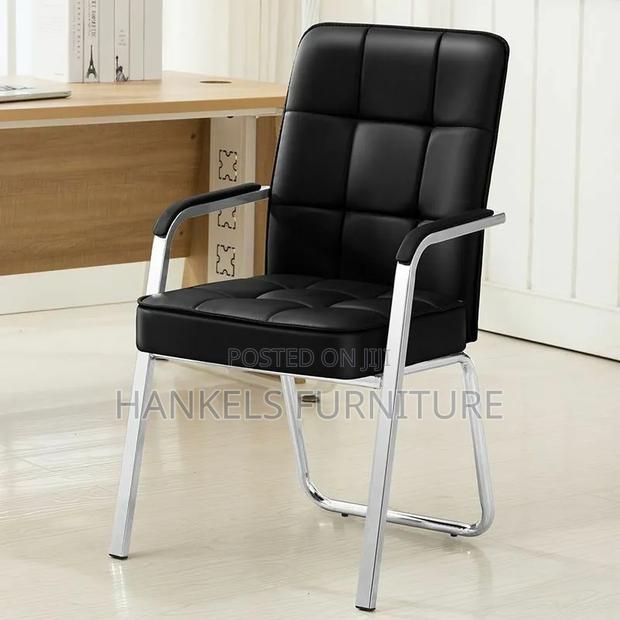 Executive Visitor Office Chair With Modern Design