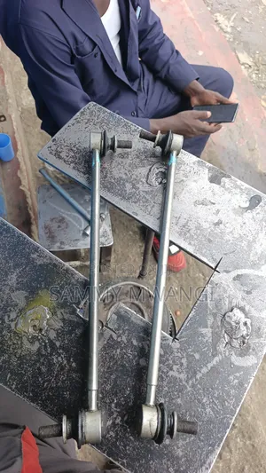 Toyota Vitz Front Links