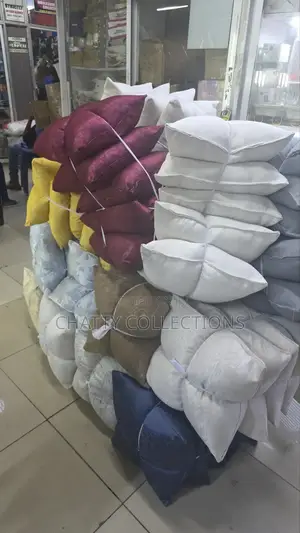5 Pieces Soft Throw Pillows With Fibre
