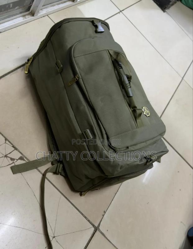Unisex Jungle Green Waterproof Sports /Hiking/Gym Bag