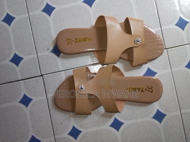 Fronñy Sandals Wear - thumbnail 3