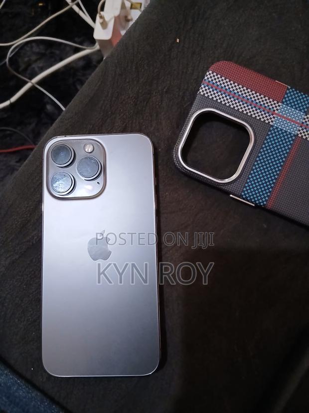 Apple iPhone 13 Pro 256 GB Gray - thumbnail 2