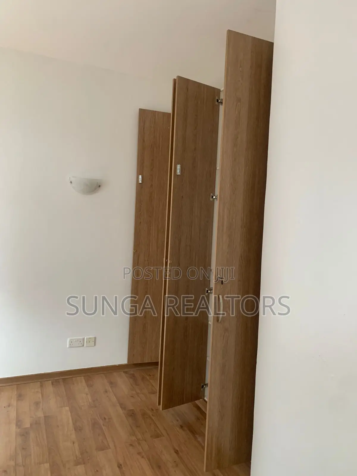 3bdrm Apartment in Mpaka Rd., Raphta Road Area for rent
