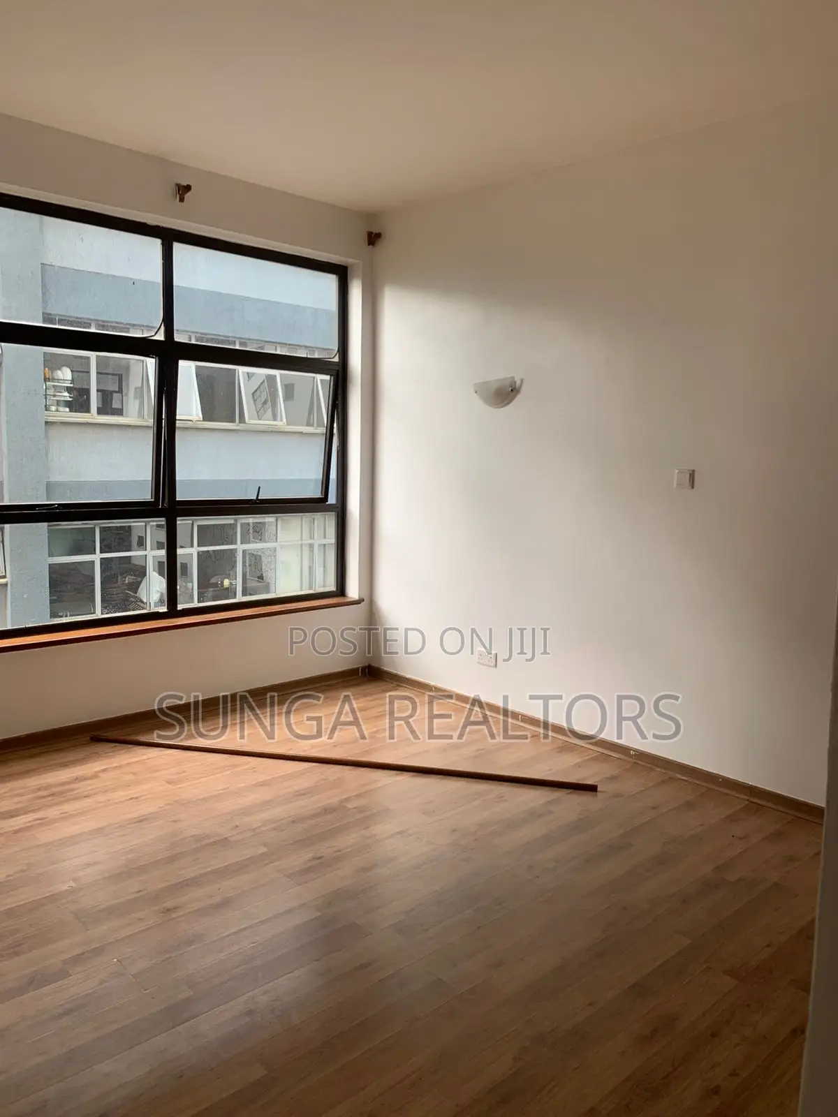 3bdrm Apartment in Mpaka Rd., Raphta Road Area for rent