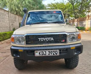 Toyota Land Cruiser 2002 Beige