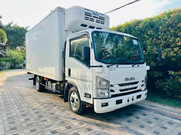 Isuzu NPR Freezer Body - thumbnail 2