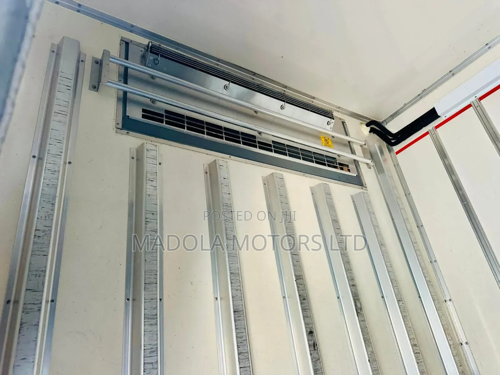 Isuzu NPR Freezer Body