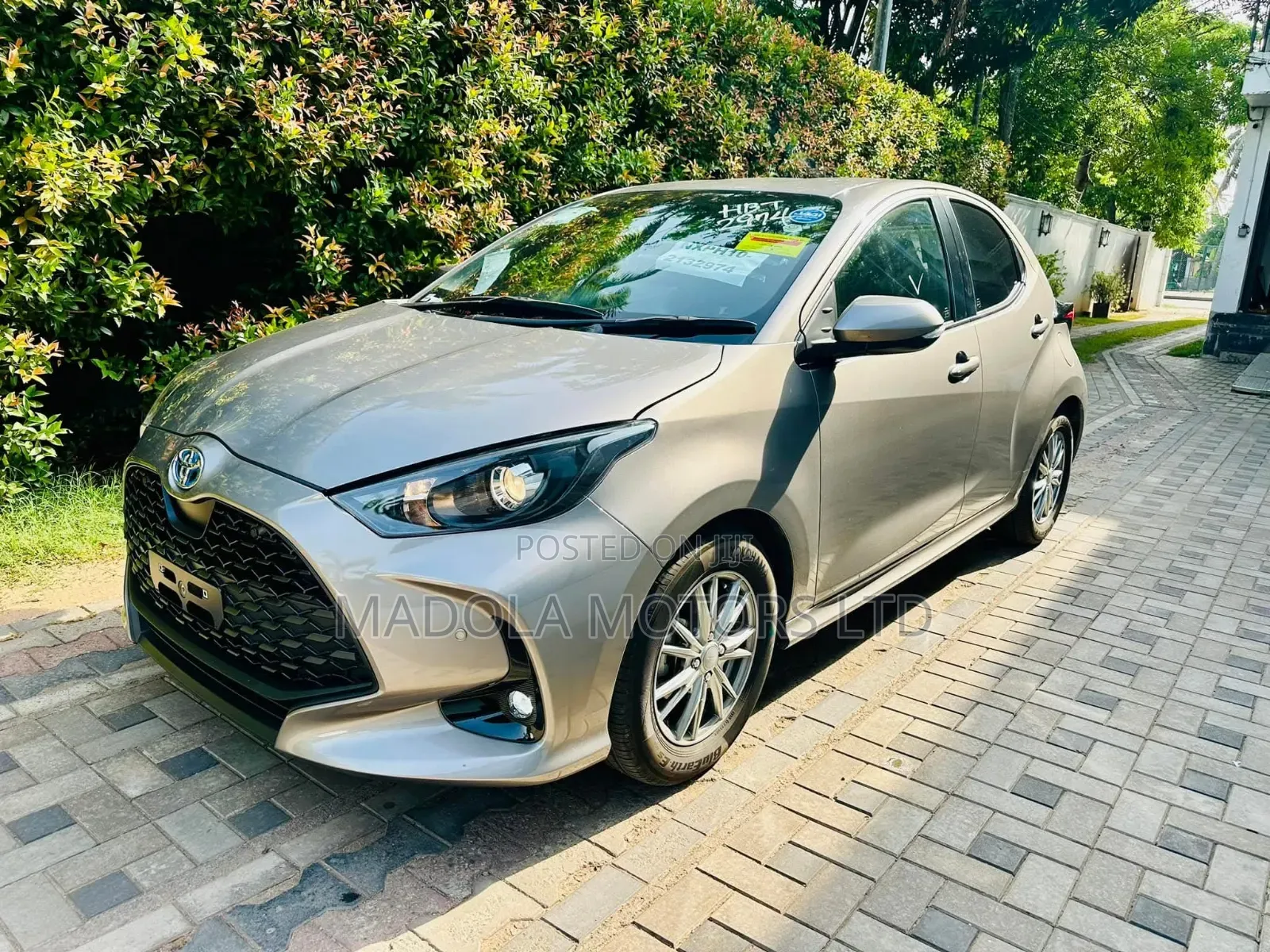 Toyota Yaris L Hatchback 5dr 2018 Gray