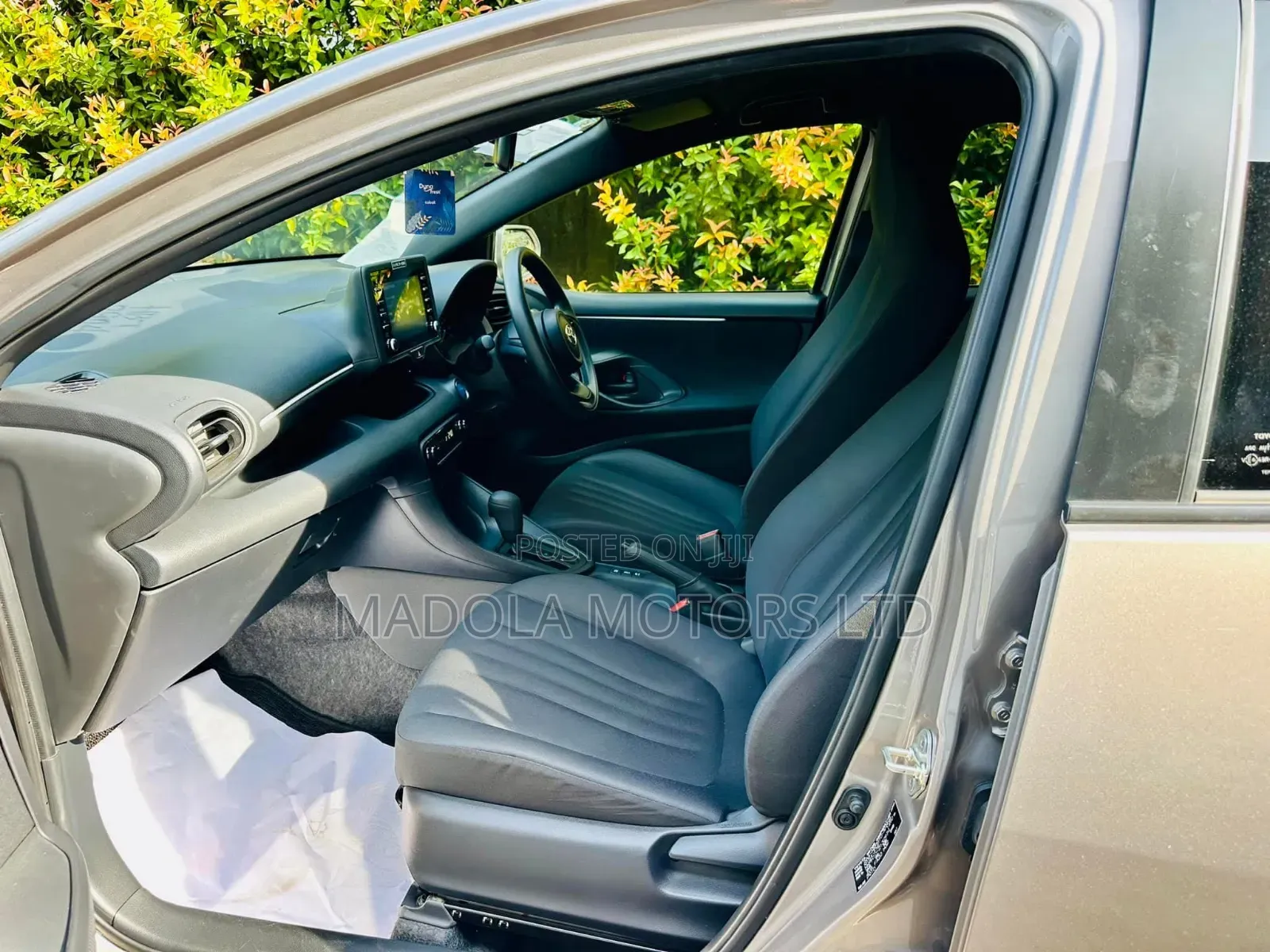 Toyota Yaris L Hatchback 5dr 2018 Gray