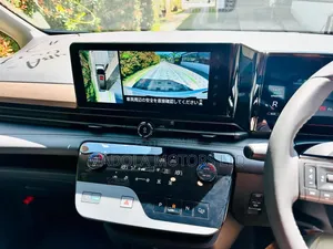 Nissan Serena 2019 White