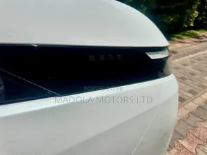 Nissan Serena 2019 White