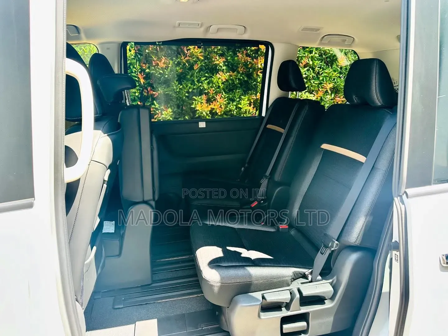 Nissan Serena 2019 White