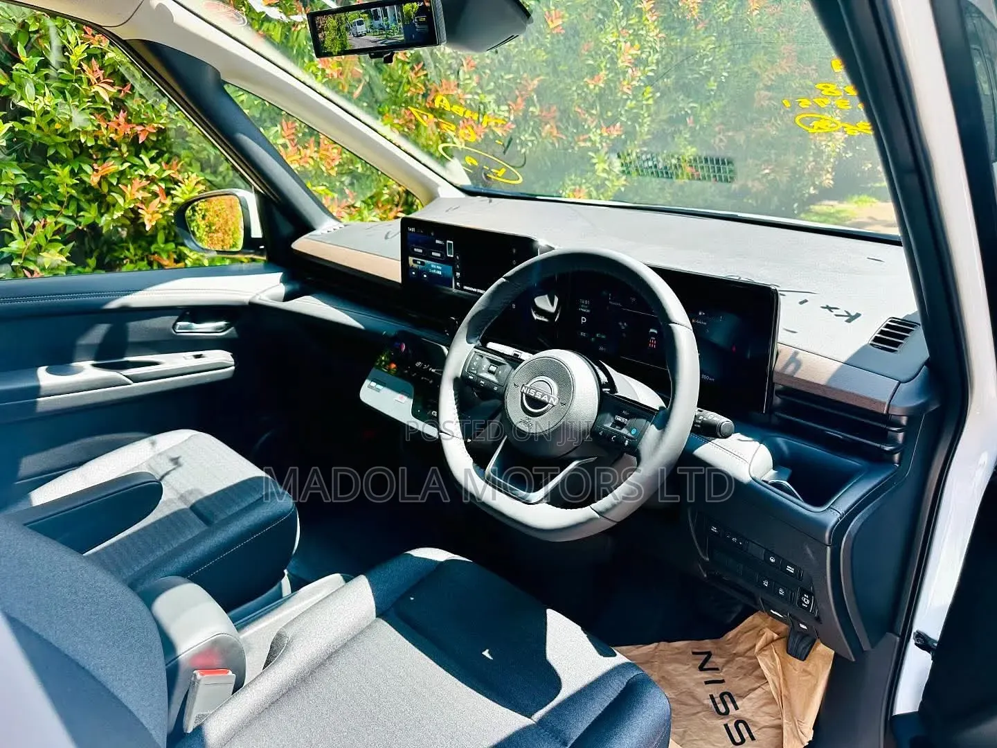 Nissan Serena 2019 White