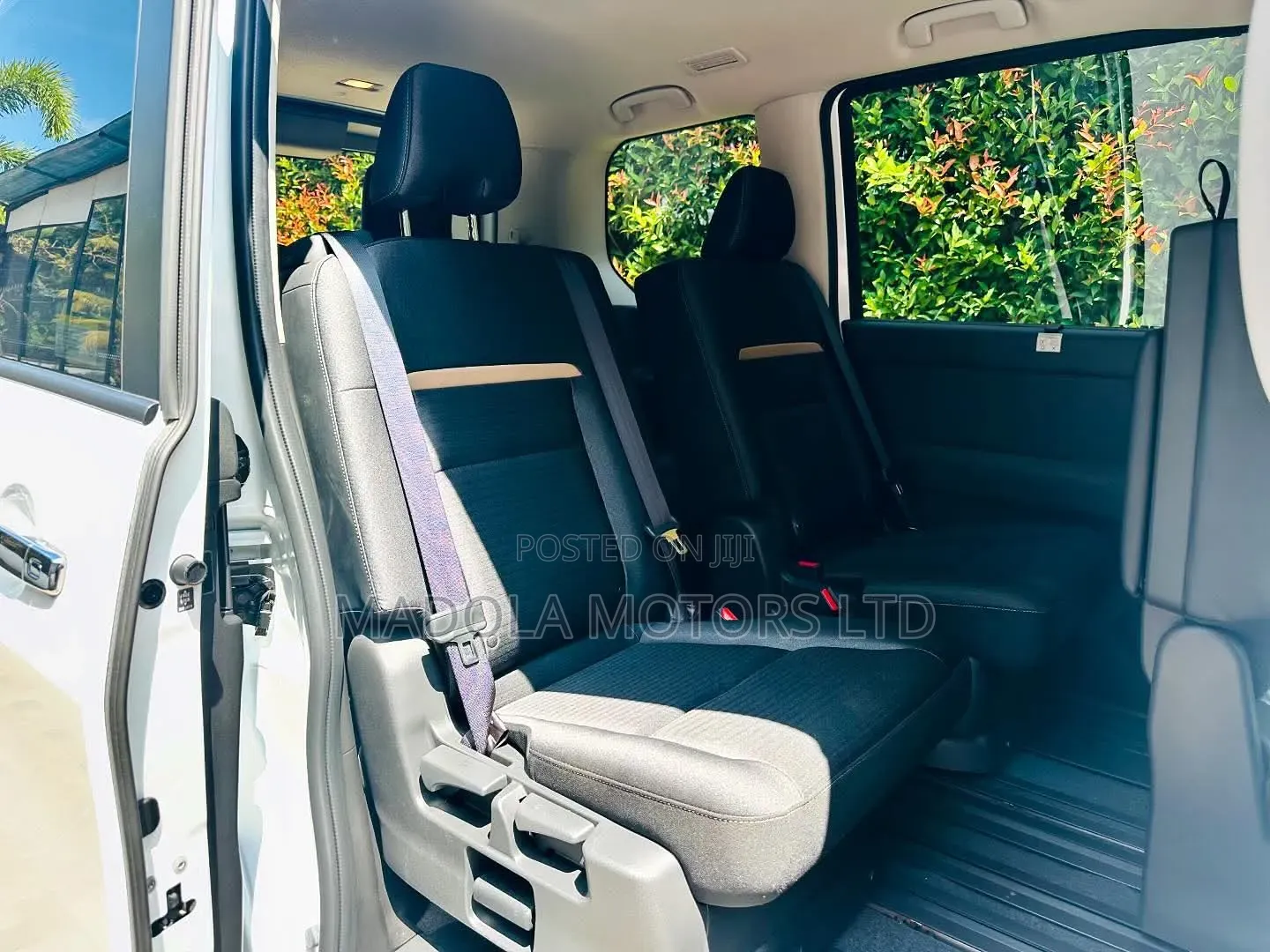 Nissan Serena 2019 White
