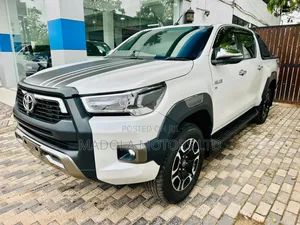 Toyota Hilux Revo Double Cab Deisel 2.8 RWD 2022 White