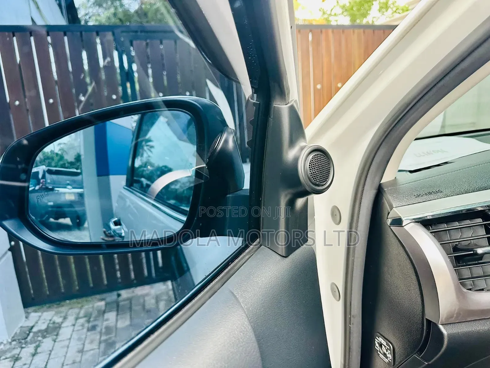 Toyota Hilux Revo Double Cab Deisel 2.8 RWD 2022 White