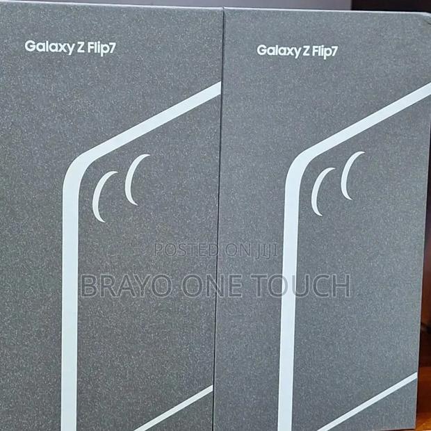 New Samsung Galaxy Z Flip7 512 GB Black