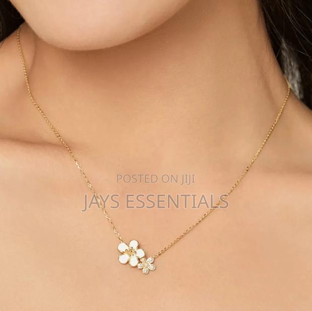 Must Have Gold Necklaces - thumbnail 8