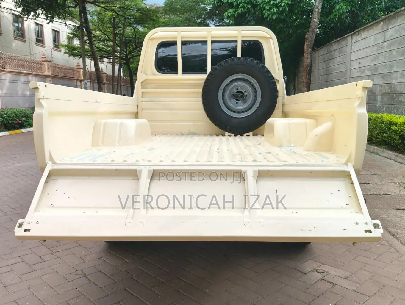 Toyota Land Cruiser 2008 Gold
