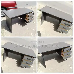 Generic Grey L- Shaped Office Desk M