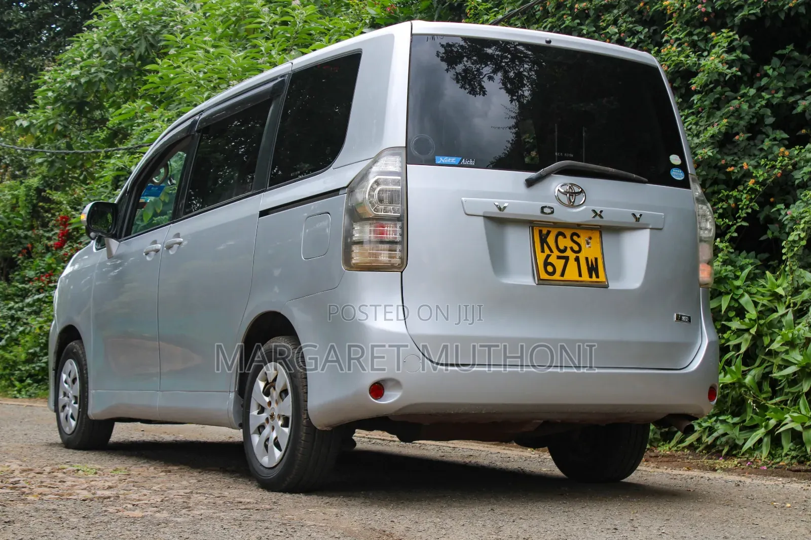 Toyota Voxy 2012 Silver